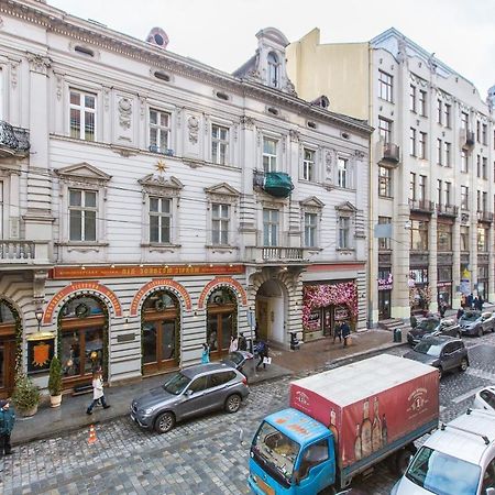 Біля Вокзалу Квартира Подобово По Вулиці Коротка 11 Сучасна Після Ремонту 리비프 외부 사진